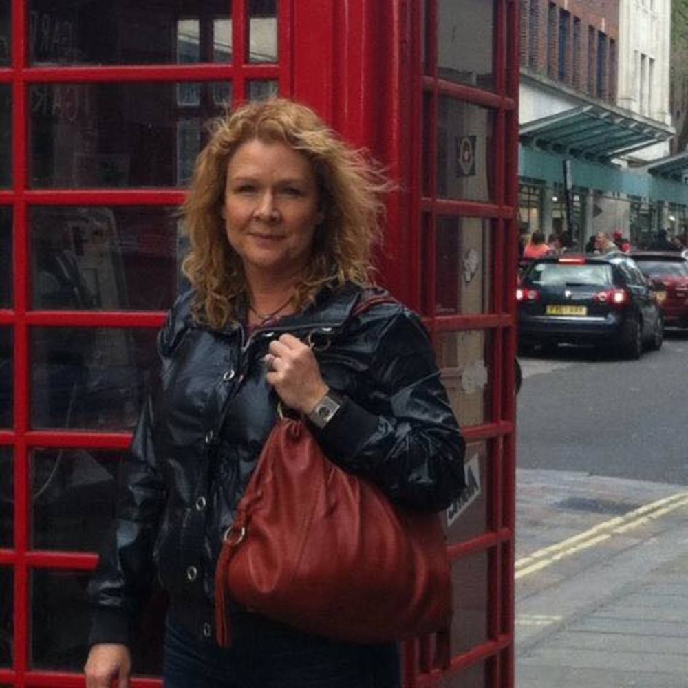 Meet your Posher, Carla